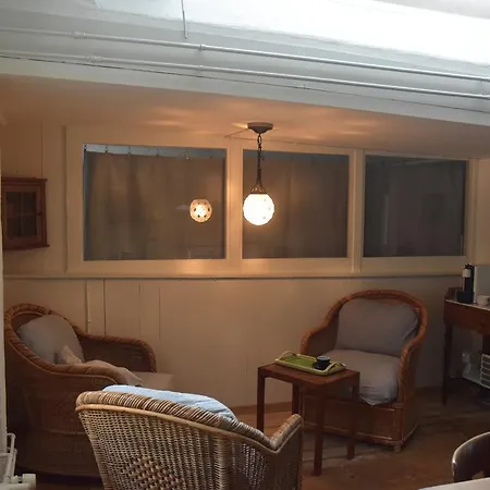 לינה וארוחת בוקר Les Sources