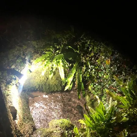 Les Sources Nocleg ze śniadaniem *