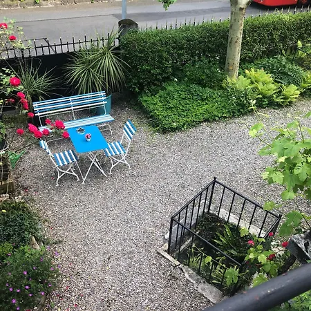 Les Sources Bed & Breakfast